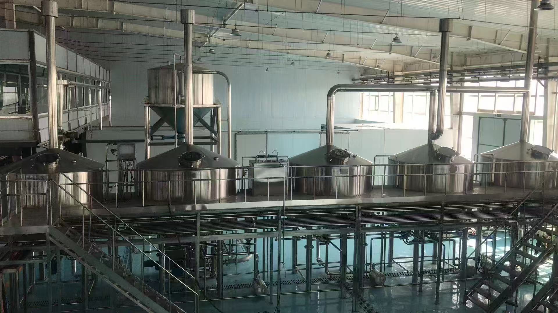 德兴精酿啤酒设备厂—精酿啤酒设备主要生产工艺与核心技术